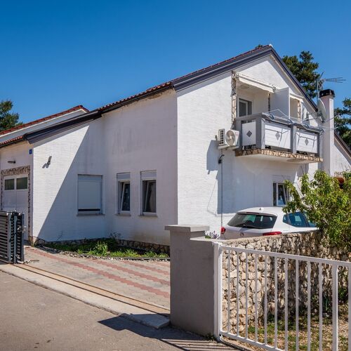 Apartmanok Parkolóhellyel Vir - 23044  2