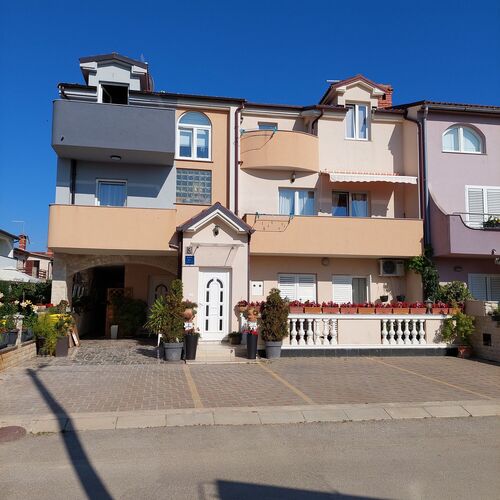 Apartmanok Parkolóhellyel Medulin - 23049  2