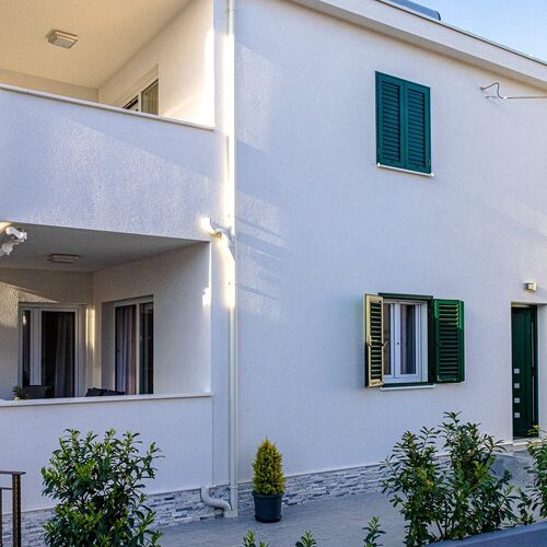 Apartmanok Parkolóhellyel Okrug Gornji, Ciovo - 23151 Okrug Gornji  2