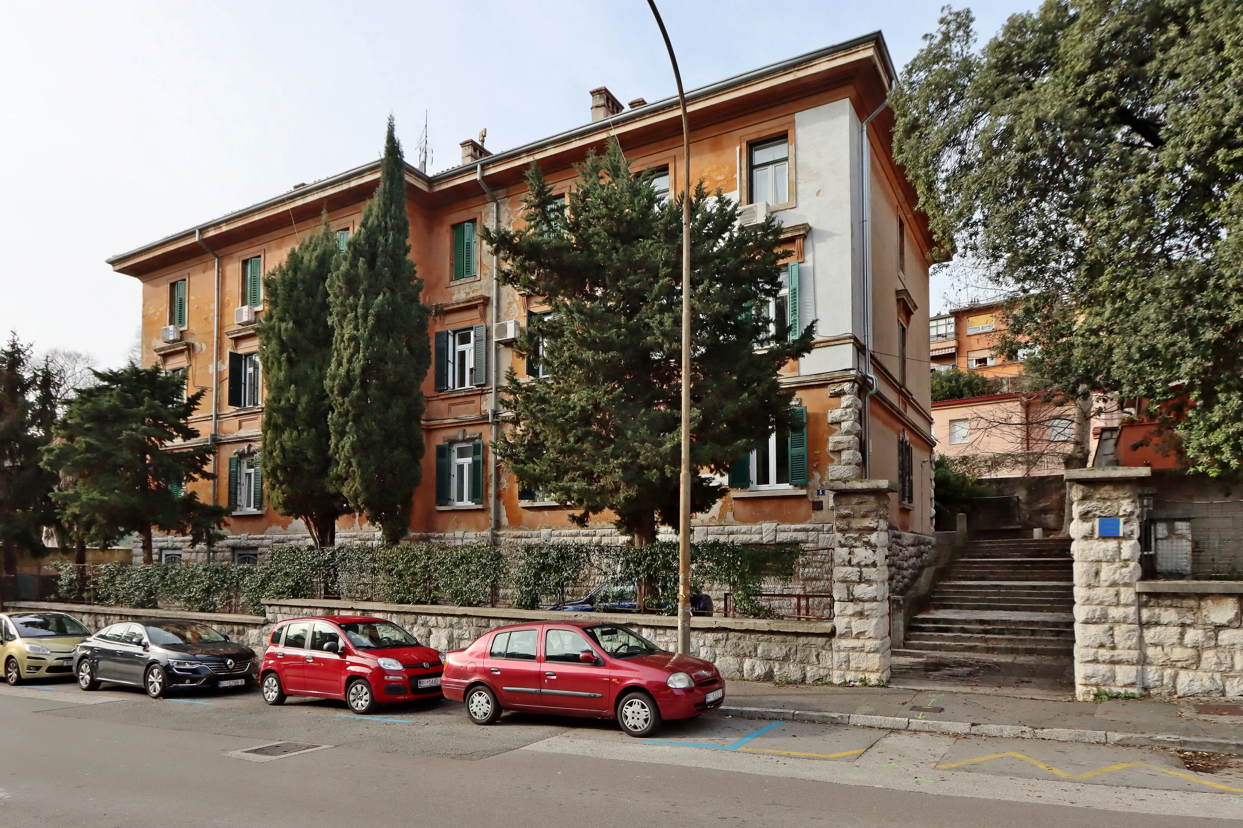 Apartments With WiFi Rijeka - 23155