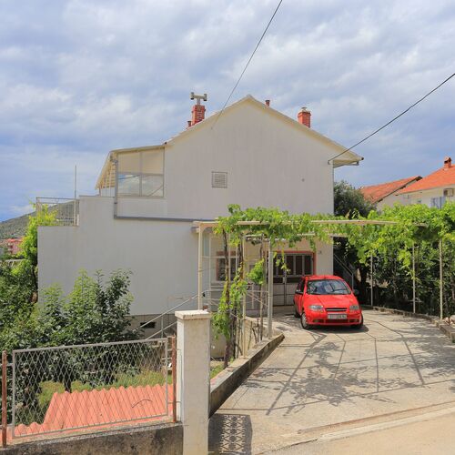 Apartmanok Parkolóhellyel Trogir - 23205  2