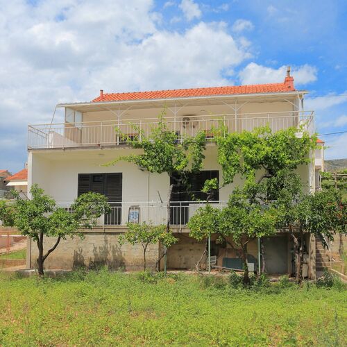 Apartmanok Parkolóhellyel Trogir - 23205