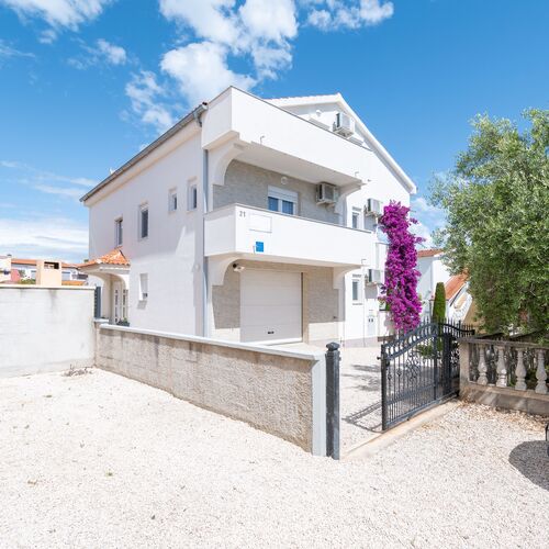 Apartmanok Parkolóhellyel Vir - 23221  4