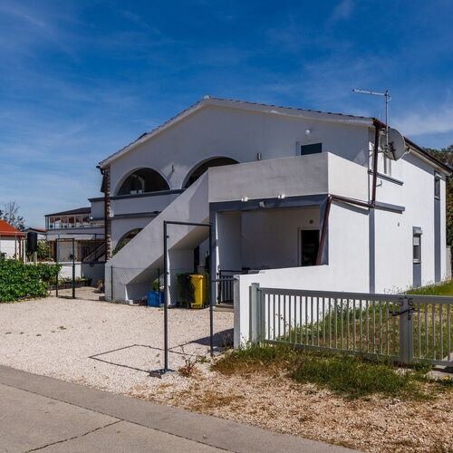 Apartmanok A Tenger Mellett Vir - 23250  2
