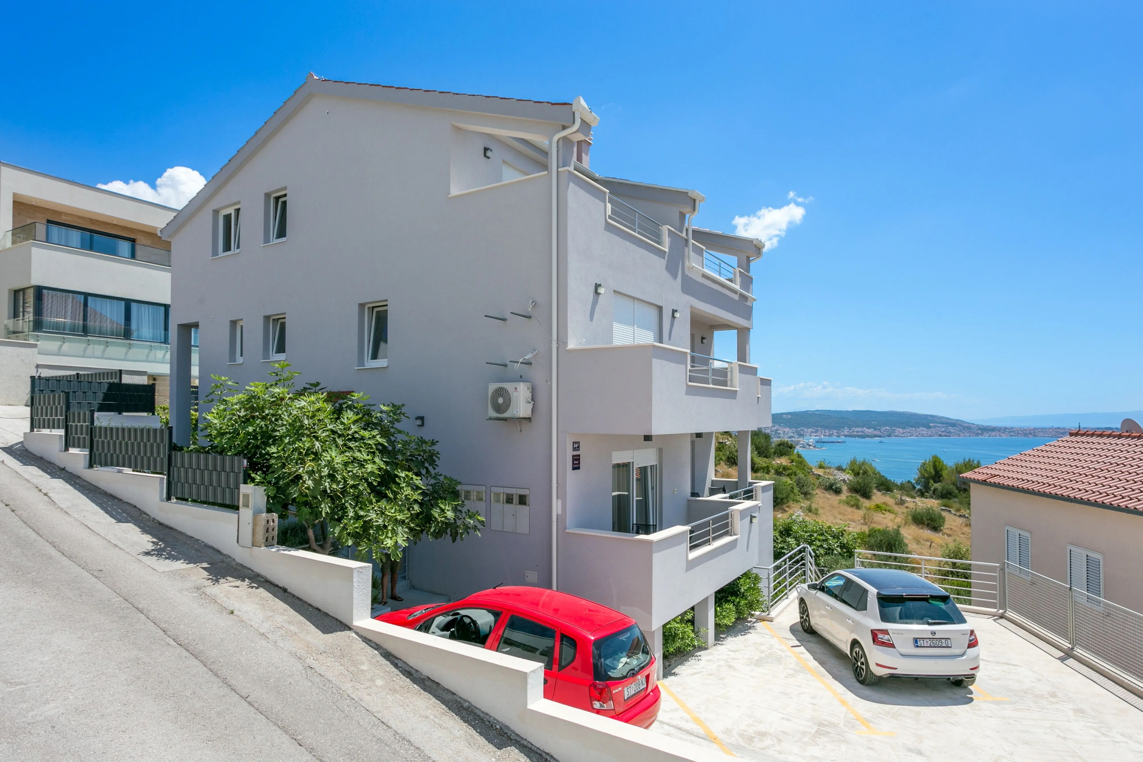 Apartments With Parking Space Seget Donji, Trogir - 23273 Seget Donji
