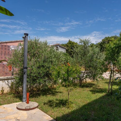 Apartmanok Parkolóhellyel Vir - 23333  3
