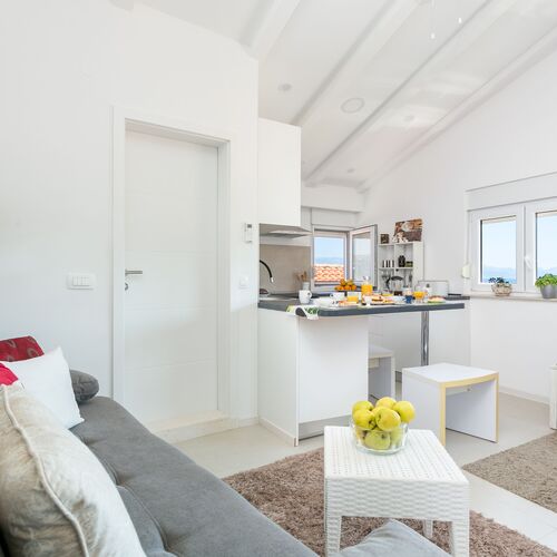 Apartmanok Internet Hozzáféréssel Slatine, Ciovo - 23395 Slatine