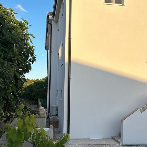 Apartmanok Parkolóhellyel Vir - 23444  3