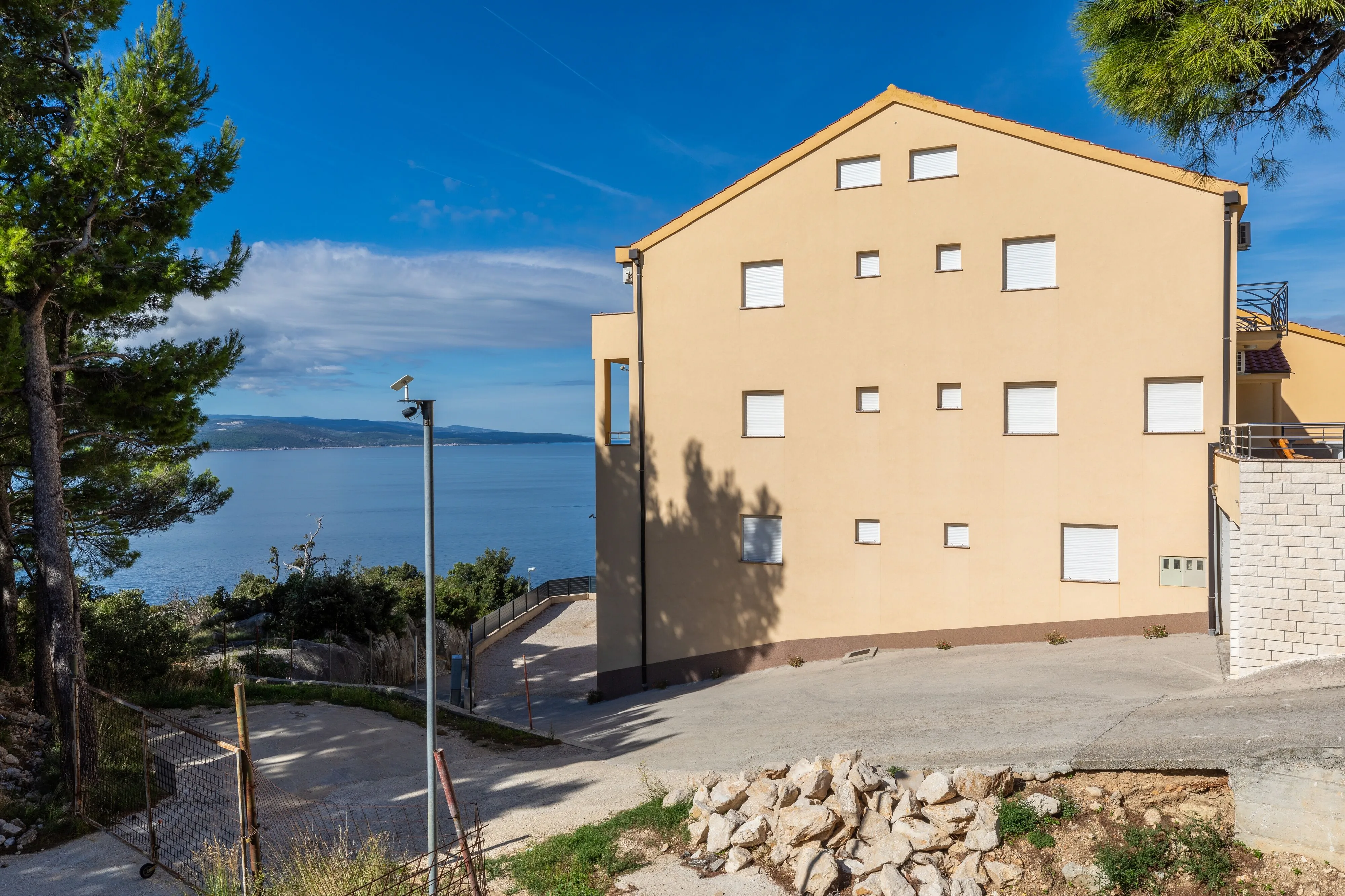 Apartments With Parking Space Krvavica Makarska - 23540