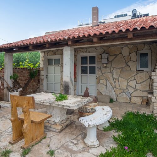 Apartmanok Parkolóhellyel Vir - 23606  2