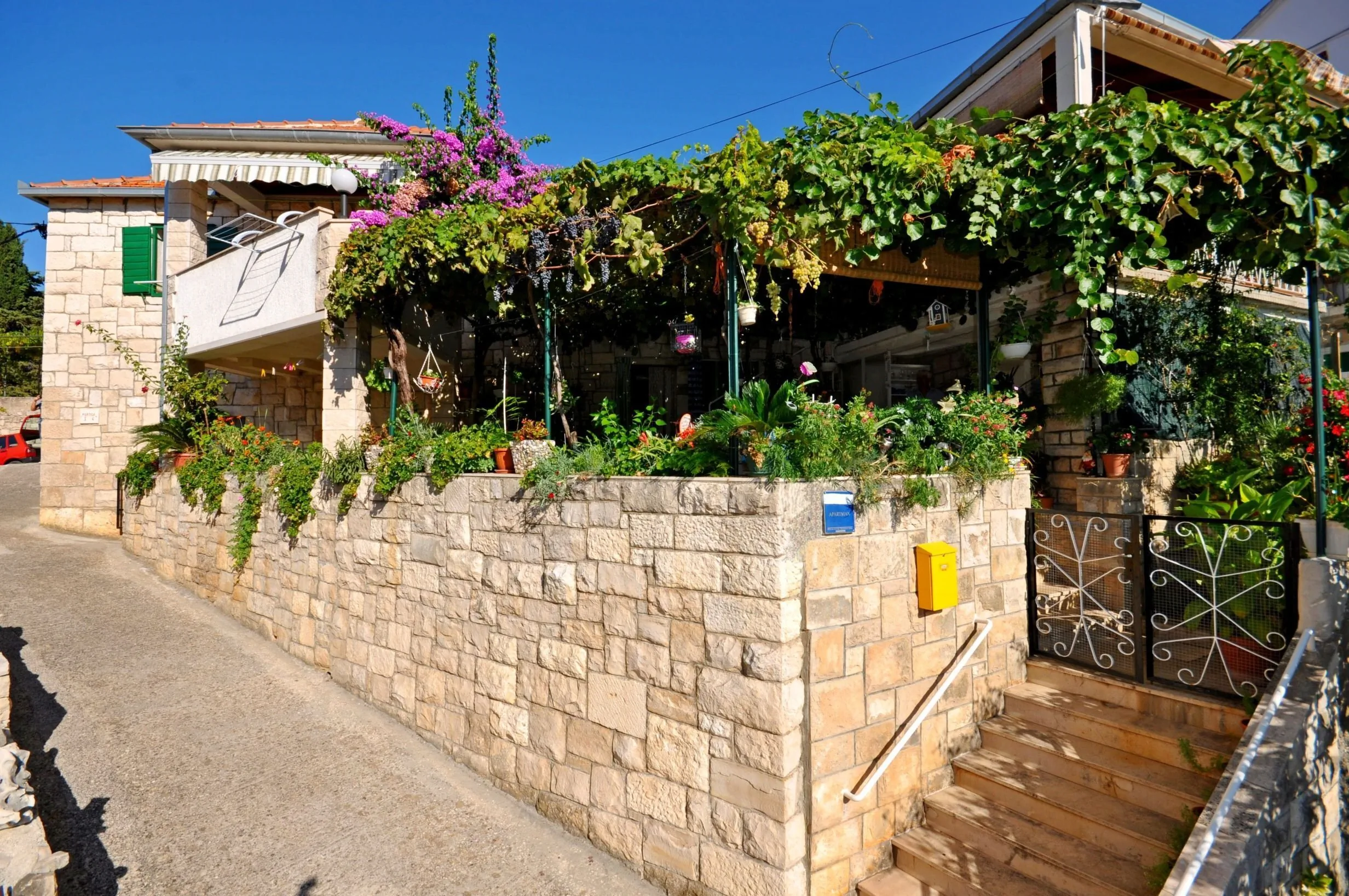 Apartments Kat Splitska