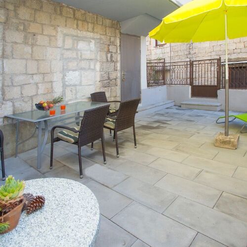 Apartment Zdrav Split  4