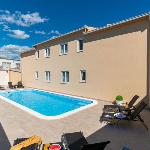 Apartments Lux 1 Marina  3