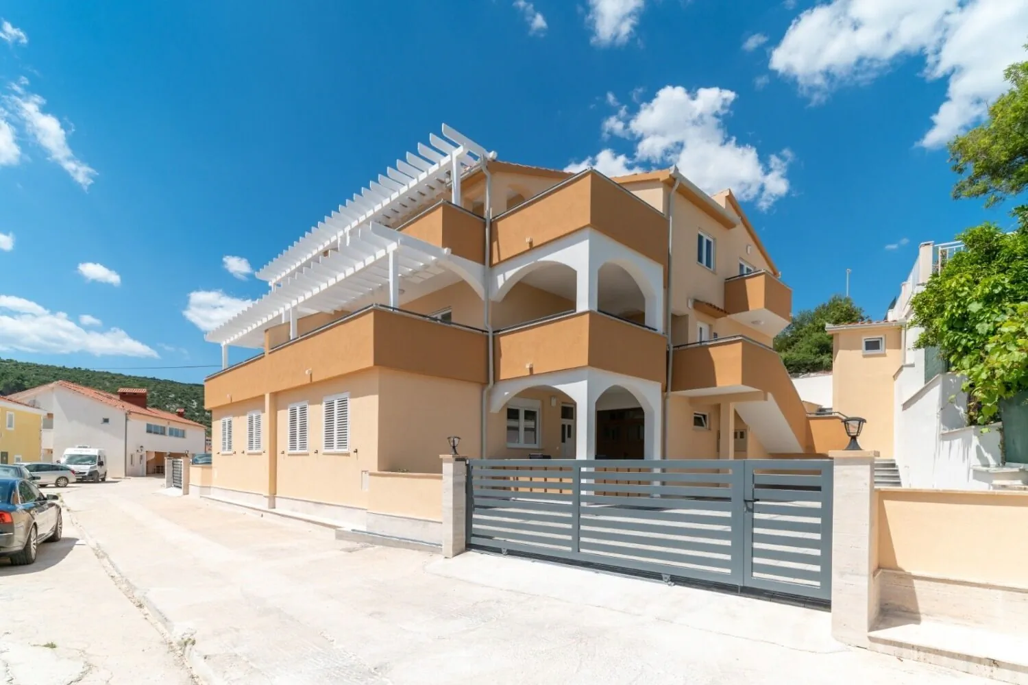 Apartments Lux 1 Marina