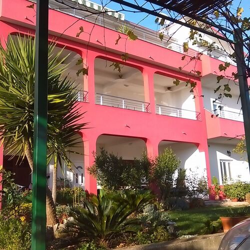 Apartment Mare Seget Vranjica