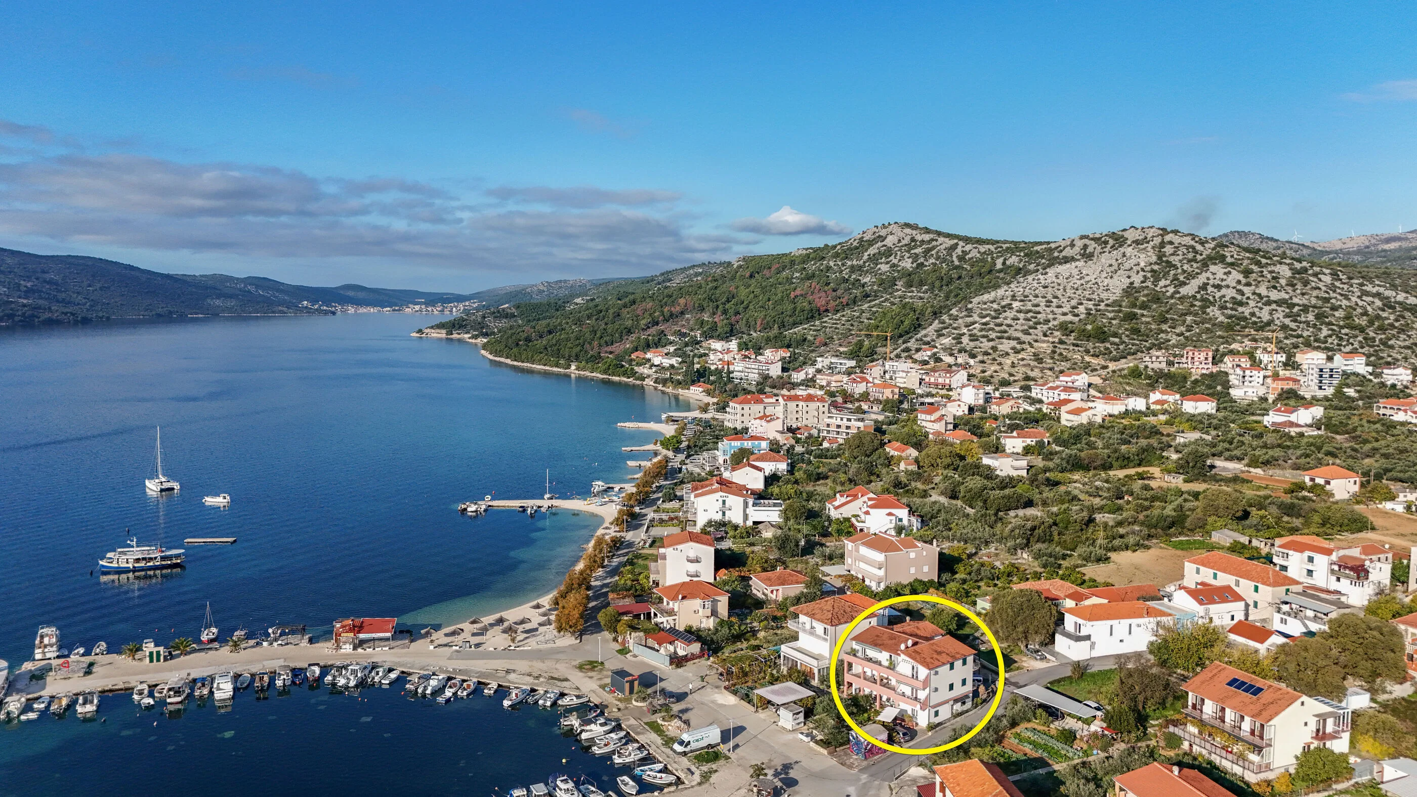 Apartment Mare Seget Vranjica