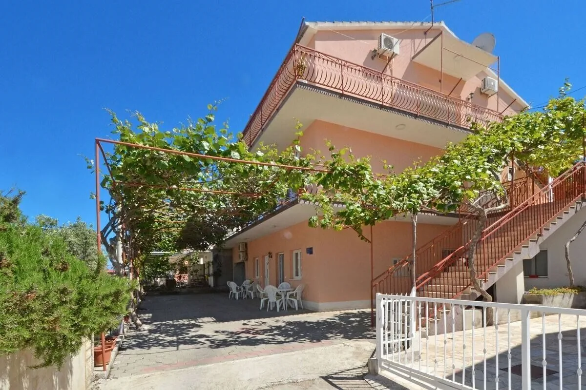 Apartments Sima Trogir
