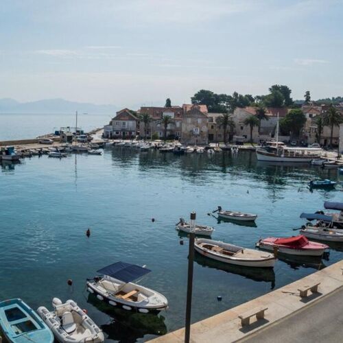 Apartments Ela Sutivan