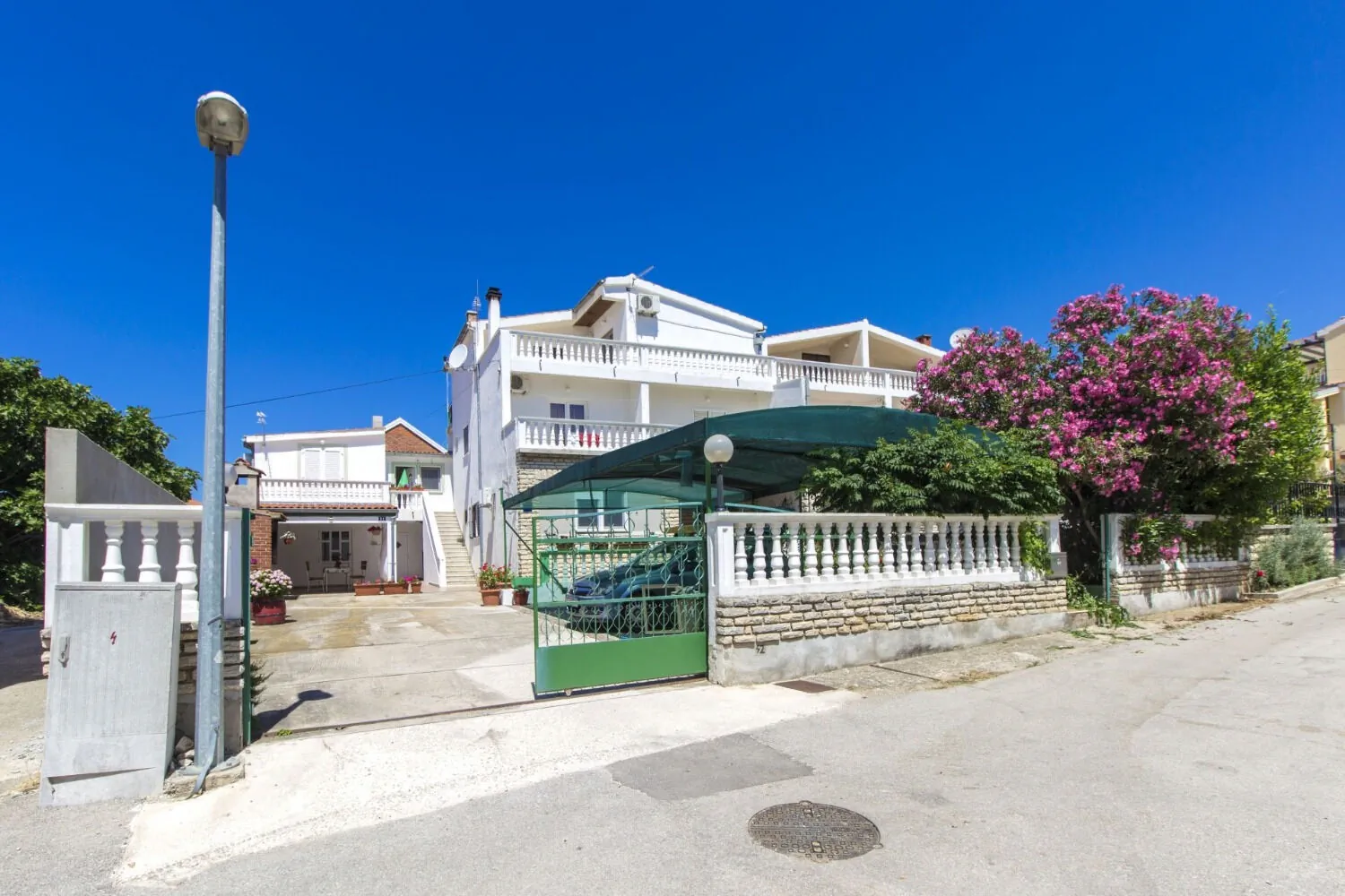 Apartment Malaga Tribunj