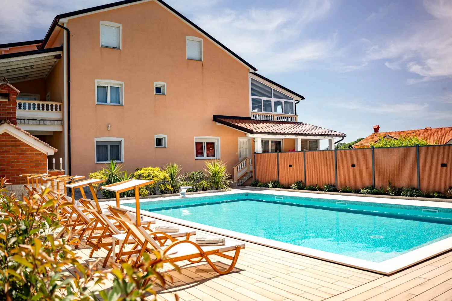 Apartments Spomenka Palit