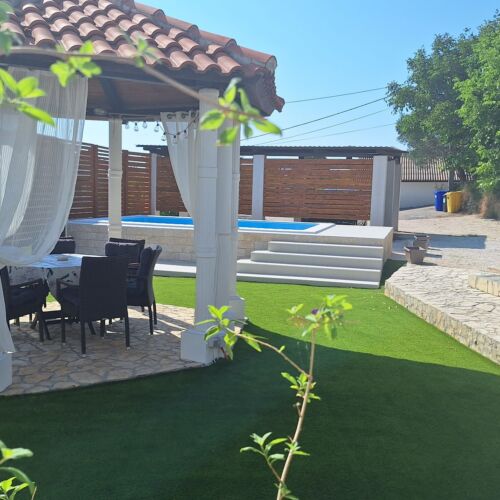 Apartment Pavilion Kampor  4