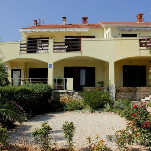 Apartment Davor Mali Iz  2
