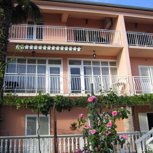 Apartments Renato Sv. Filip i Jakov  2