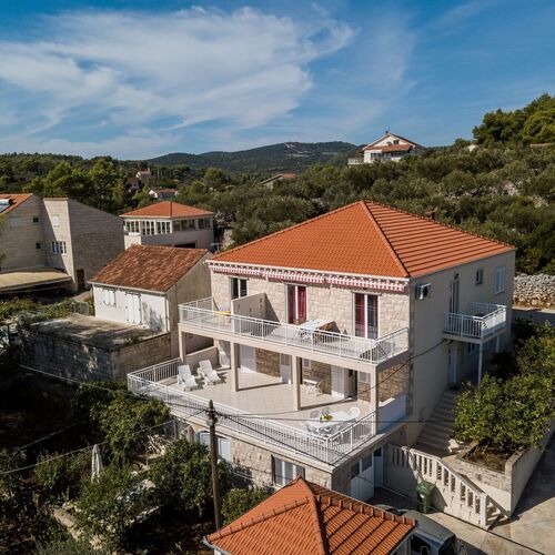 Apartments Dado Lumbarda  4