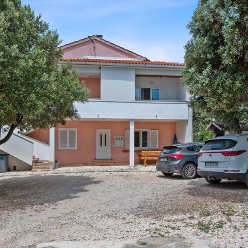 Apartment Uga2 Mandre