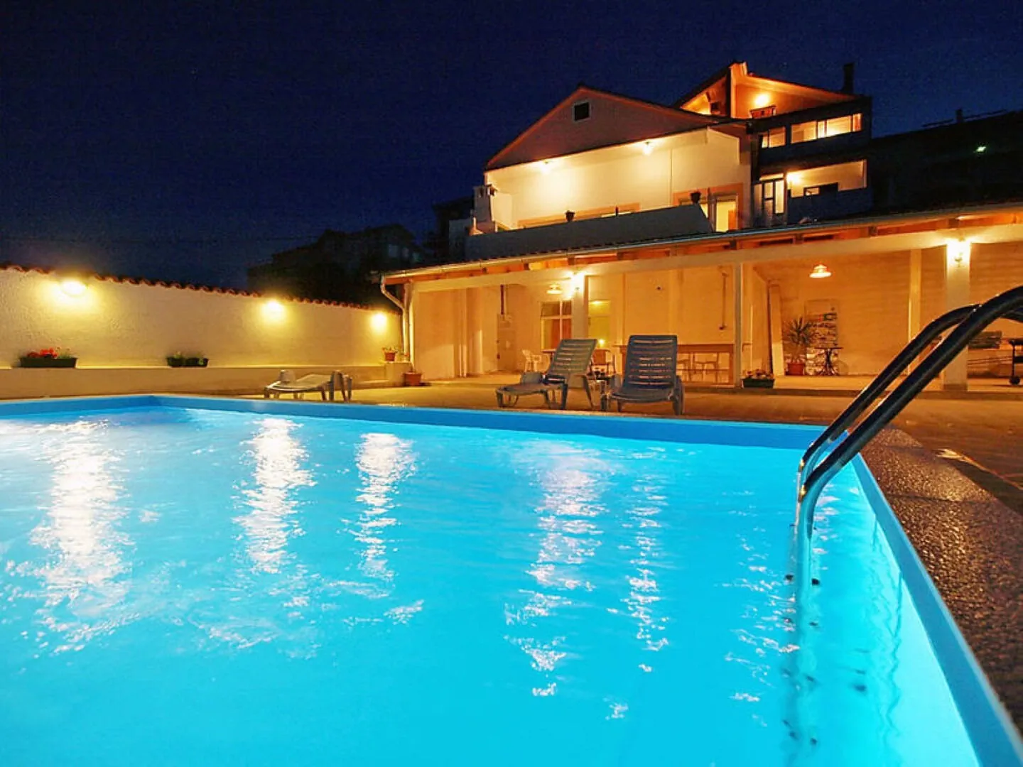 Apartments Denko Kali