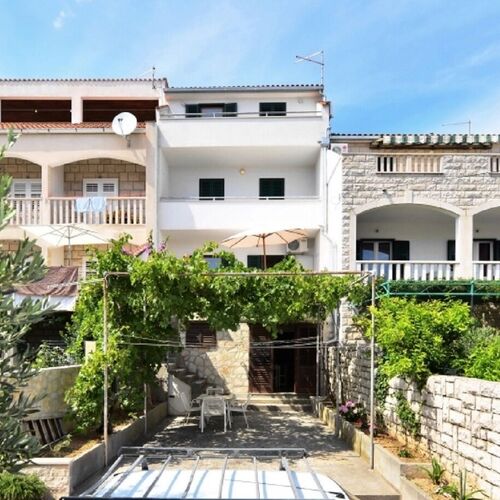 Apartments Nikola Bol