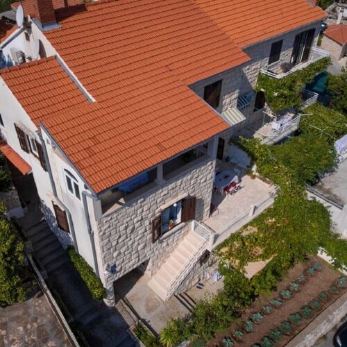 Apartment Josip Postira  3