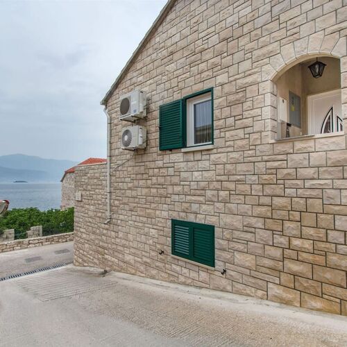 Apartment Tonci Postira