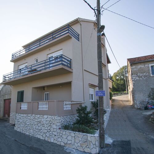 Apartment Marin Tkon  4