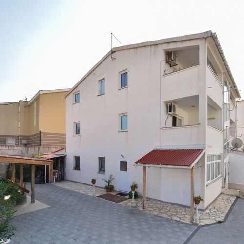 Apartment Kety Novalja  4