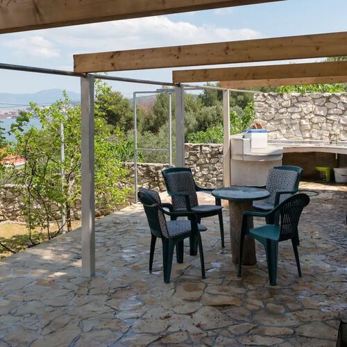 Apartments Anto Okrug Donji  3