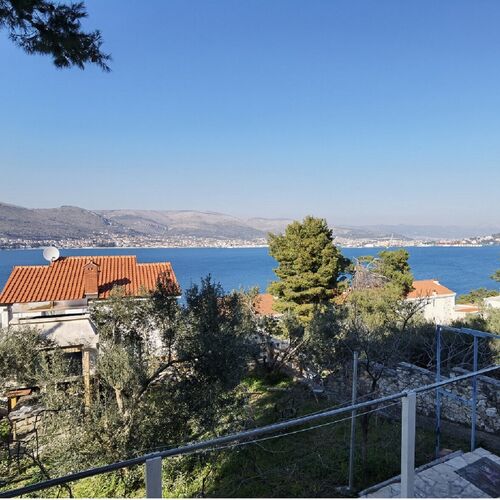 Apartments Anto Okrug Donji  2