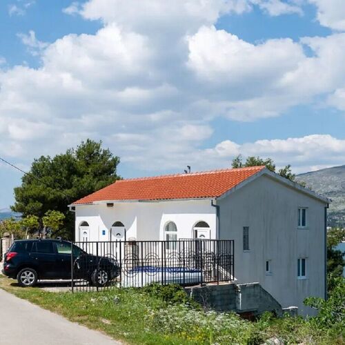 Apartments Anto Okrug Donji