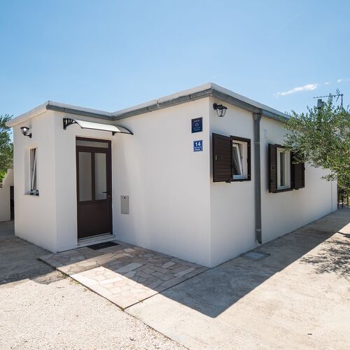 House Mirna Rogoznica