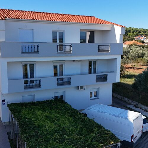 Apartments Mirko Ugrinic