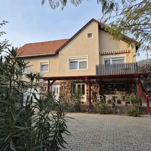 Márti Apartman Badacsonyőrs 001 kép