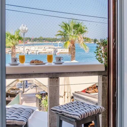 Apartment Vin Supetar