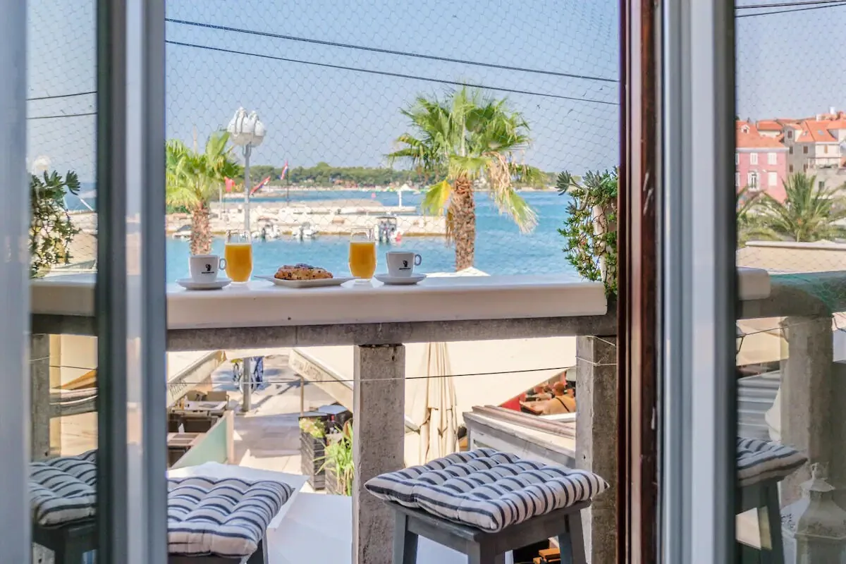 Apartment Vin Supetar