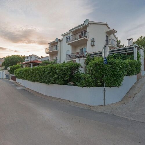 Apartments Brane Okrug Gornji  4
