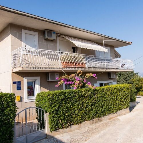 Apartment Ivica Slatine