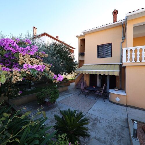 Apartment Gašpe Sutomiscica  3
