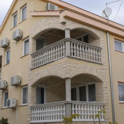 Apartments Budi Vodice  2