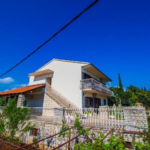 Apartments ZB Maslinica  4