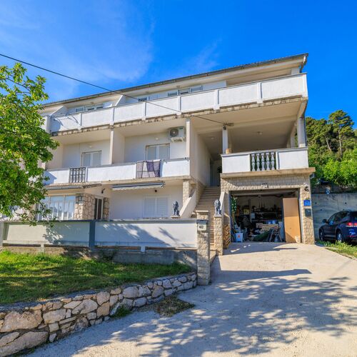 Apartment Ren Kampor