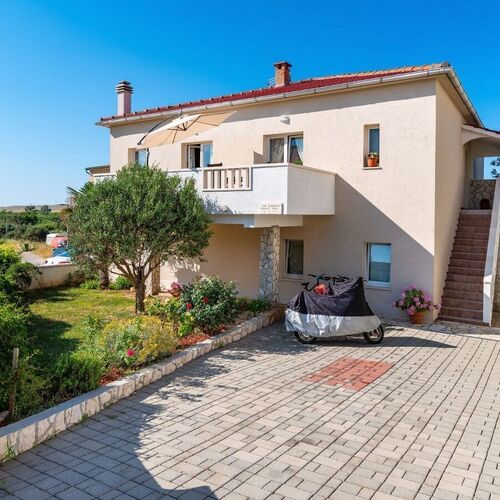 Apartment San Povljana